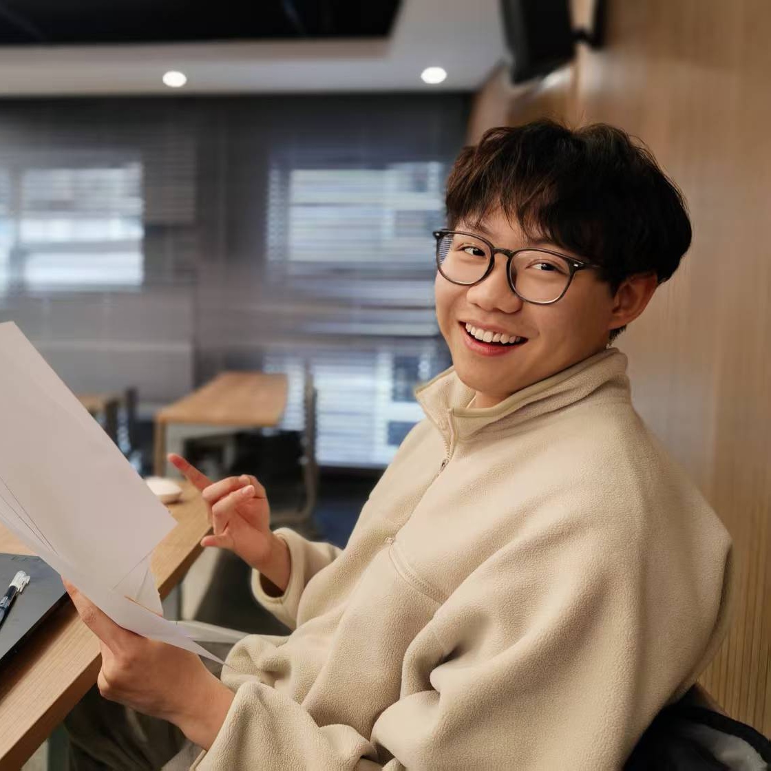 Dazhi Zhao (赵大志)